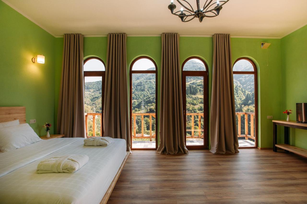 Hotel Chateau Iveri Varjanisi Exteriör bild