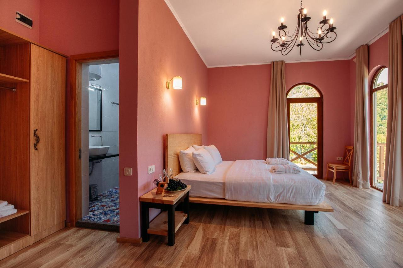 Hotel Chateau Iveri Varjanisi Exteriör bild