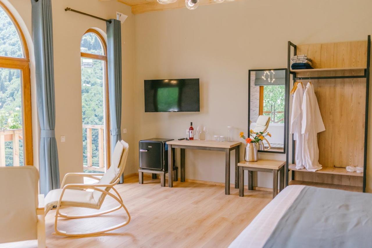 Hotel Chateau Iveri Varjanisi Exteriör bild