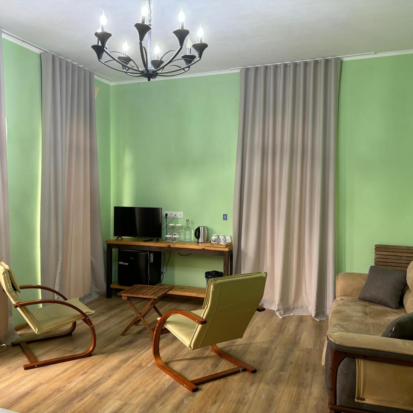 Hotel Chateau Iveri Varjanisi Exteriör bild
