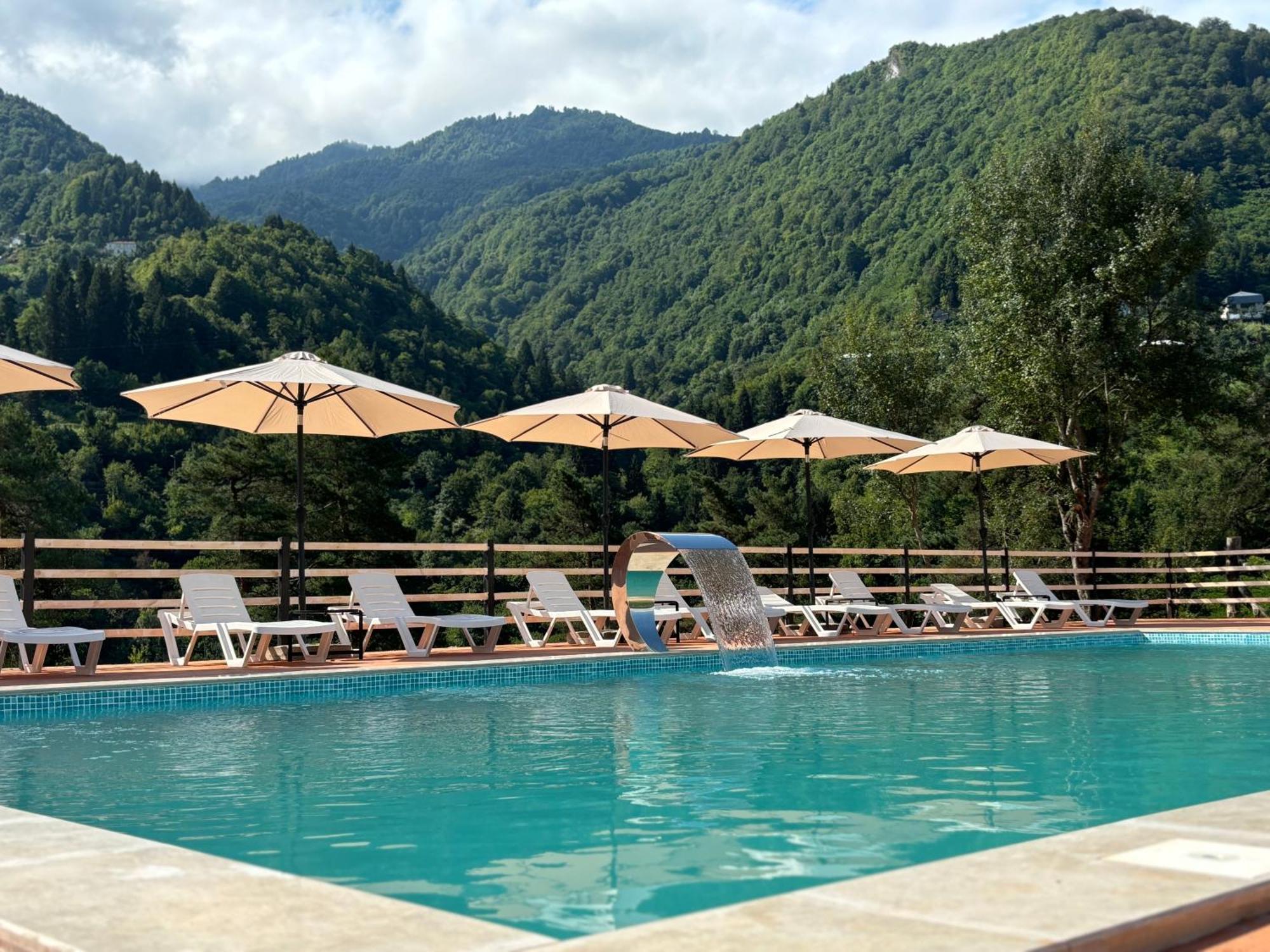 Hotel Chateau Iveri Varjanisi Exteriör bild